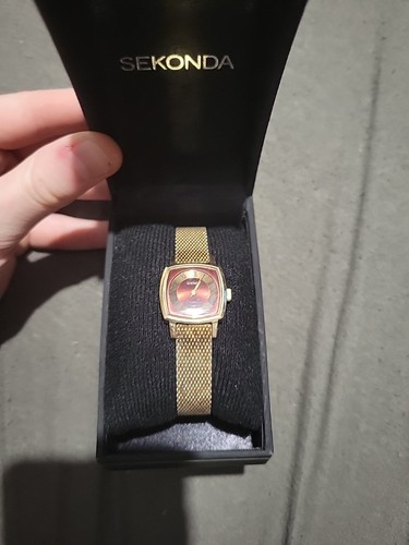 Sekonda mechanical watch - sekonda,