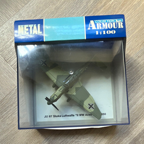 Armour collection 100 - collection, 1:100