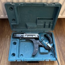 Makita 6844 Autofeed Corded Collated Screwgun 240V 470W 47-75mm With Carry Case!