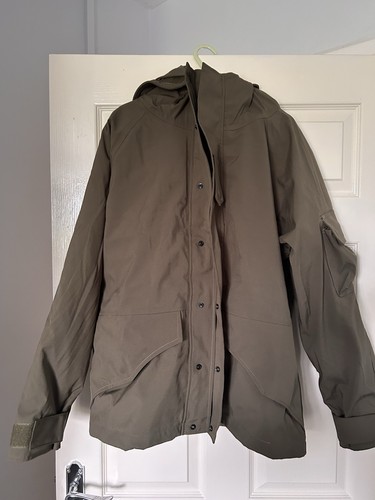 Army green goretex jacket - green,