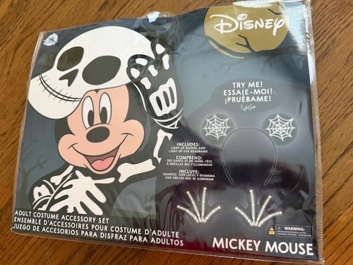 Disney park mickey mouse adult - mickey,