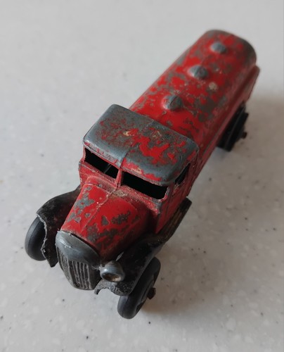 Petrol tank wagon dinky - petrol, by