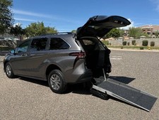 2023 Toyota Sienna XLE 7