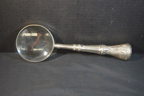 Vintage large magnifying glass - magnifying,