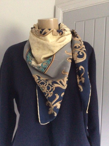 Vintage aker large silk - large, scarf