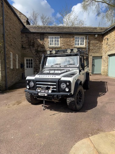 Land rover defender - rover, lucari