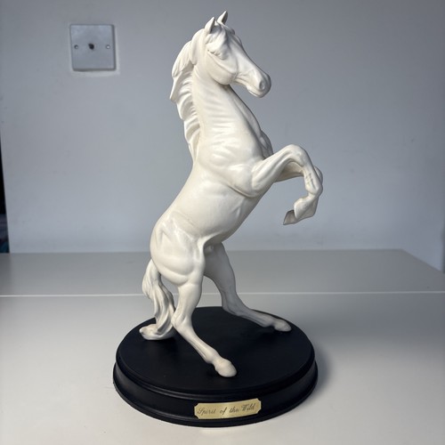 Royal doulton spirit the - doulton, of