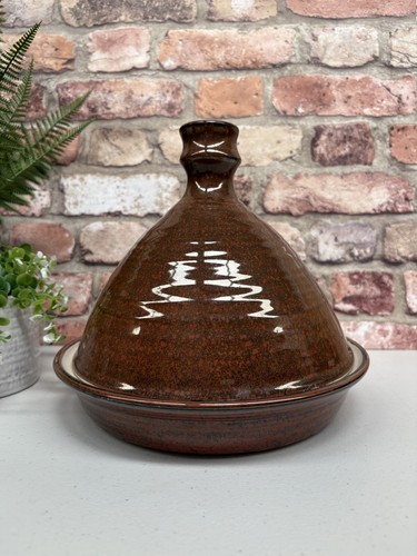 Grayshott pottery glossy brown - pottery,
