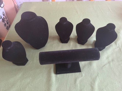 Jewellery display busts - , new