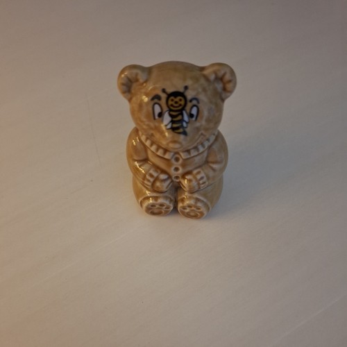 Wade bear with - with, figurine