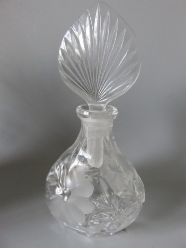 Very pretty vintage 1960s - pretty,