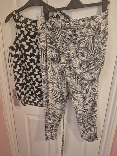 Womens size bundle - 10, of