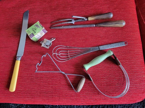 Vintage kitchen items nut - kitchen, items,