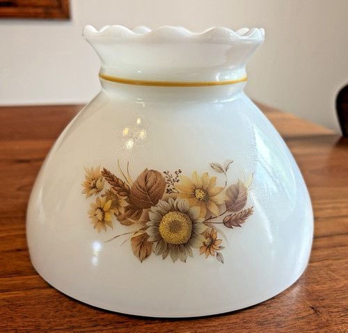 Vintage milk glass - milk, 8”