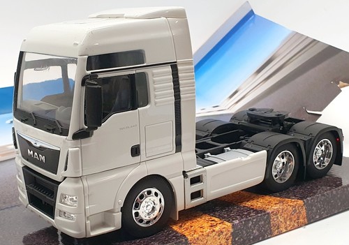 Welly scale model - scale, truck