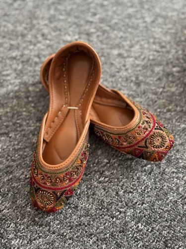 Stunning rose gold - , embroidered