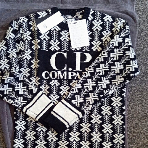 Company logo geometric - c.p.,
