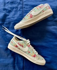 Womens’ Nike x Liberty