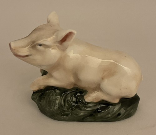Royal doulton figurine piglet - doulton,