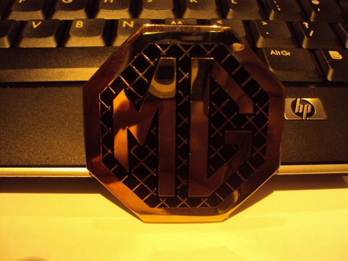 Badge front grille upgrade - badge,