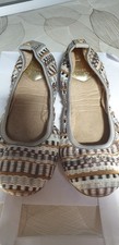 Butterfly Twists Women's