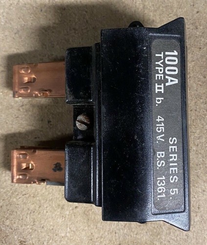 Mains service cut out fuse - out,