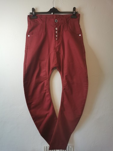 Humor drop crotch twisted leg - humor,
