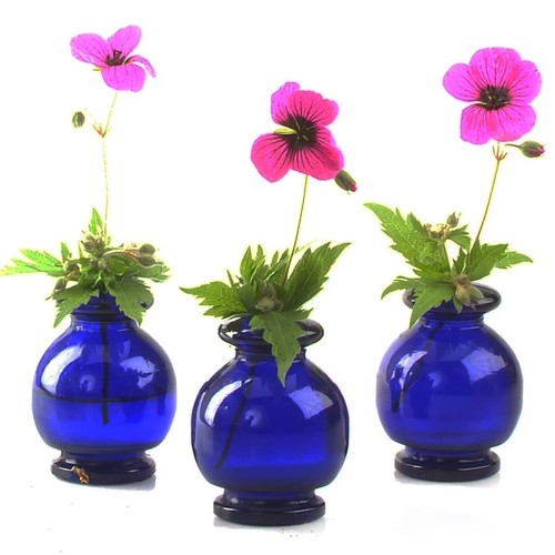 Small glass vases - 18,