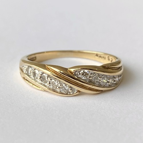 Diamond 25ct 9ct gold ring - .25ct,