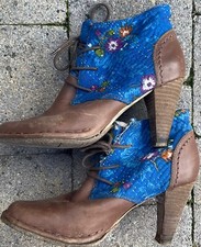Terra Plana Anthropologie Vintage Tan Blue Fabric Distressed Ankle Boots RARE 3