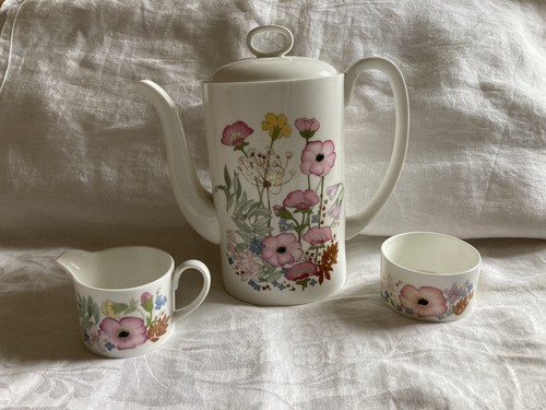 Beautiful wedgwood meadow - beautiful,