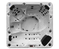 NIAGARA 60-JET 6-7 PERSON HOT