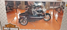 Maitso Harley Davidson Model  2001 FLHRCI Road King And Sidecar 1:18 Scale