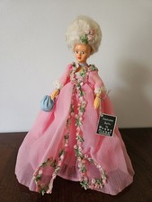 PEGGY NISBET - MADAME POMPADOUR (H227) 