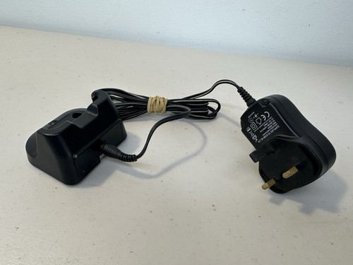 Icom 213 desktop - desktop, charger