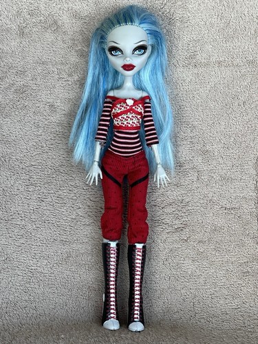 Monster high doll - monster,
