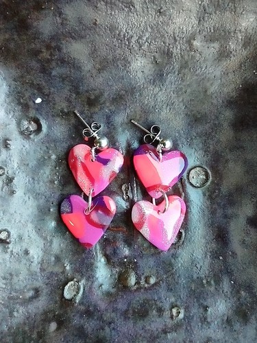 Neon pinks tiny love hearts - pinks,
