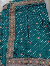 Beautiful Green bandhani print saree with border and readymade blouse