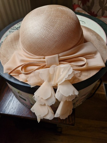 Ladies peach apricot hat - ladies, peach/apricot