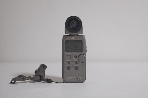 Sekonic 358 flash master - flash,