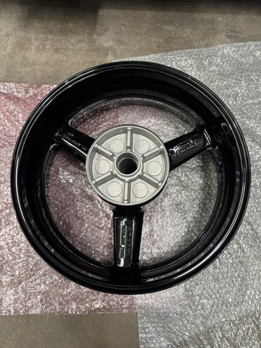 Yamaha yzf 4xv rear wheel - yamaha,