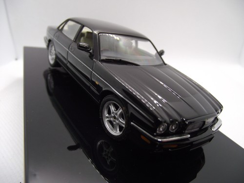 Autoart diecast 53601 - autoart, 1/43
