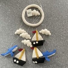 Funny Yak Ltd  Cot Mobile