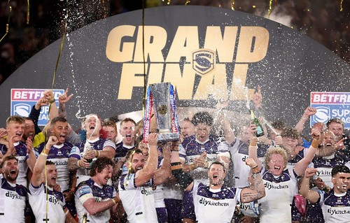Wakefield trinity super - -,