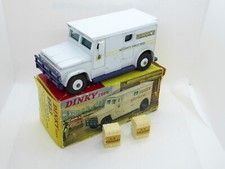 Dinky Toys 275 Brinks Armoured Truck UK Version Boxed with both Crates