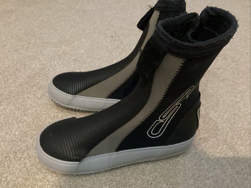 Crewsaver junior sailing boots - crewsaver,