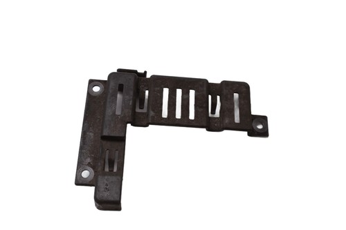 Holder retaining plate