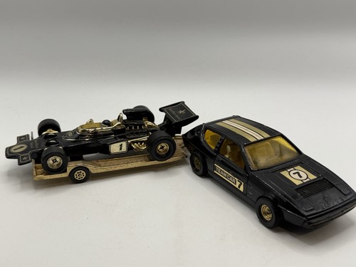 Corgi gift set lotus - 32,