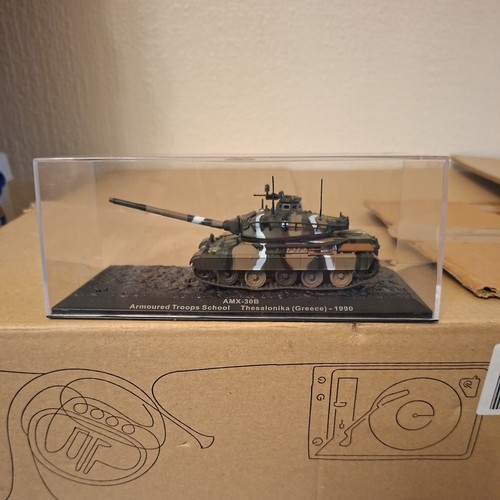 Deagostini model tanks amx - deagostini,