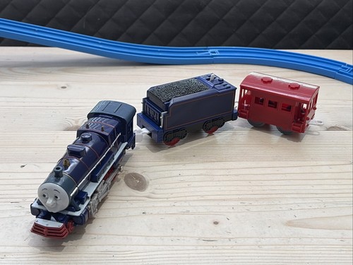 Thomas trackmaster hank - thomas,